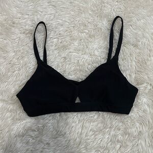 Alo yoga softstreme sports bra